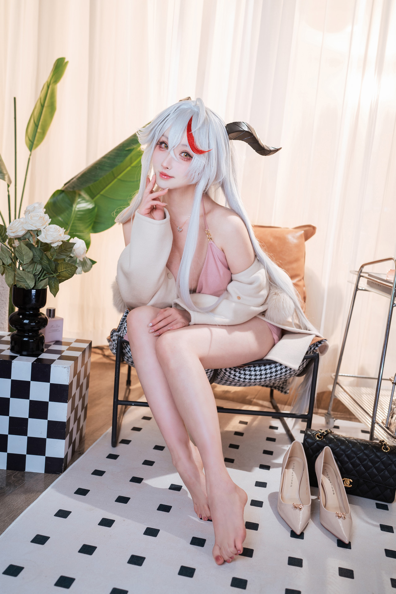 Cosplay Rioko凉凉子 – 碧蓝航线 埃吉尔卧室版