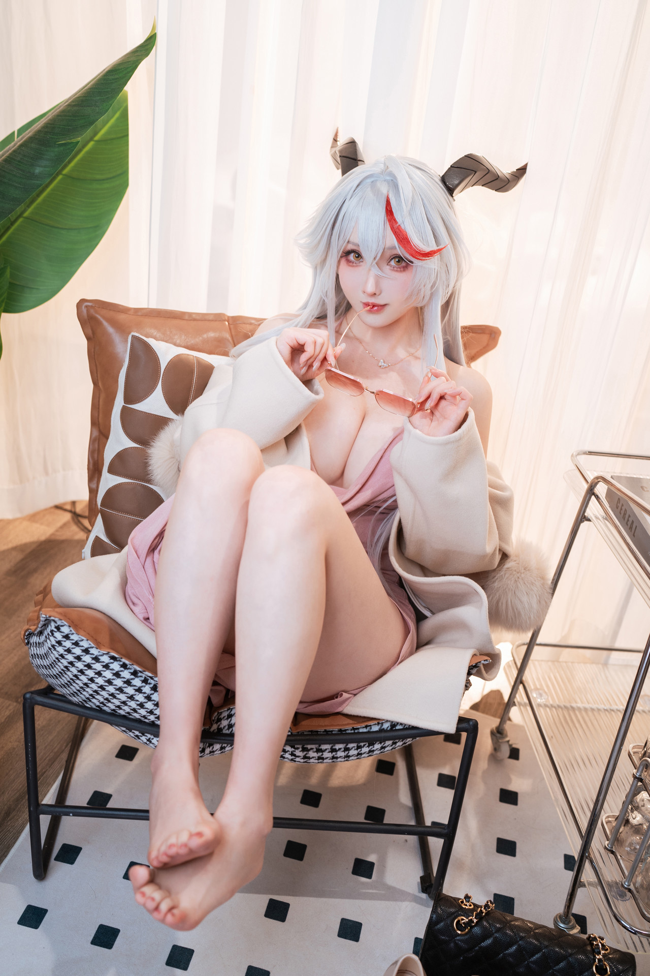 Cosplay Rioko凉凉子 – 碧蓝航线 埃吉尔卧室版