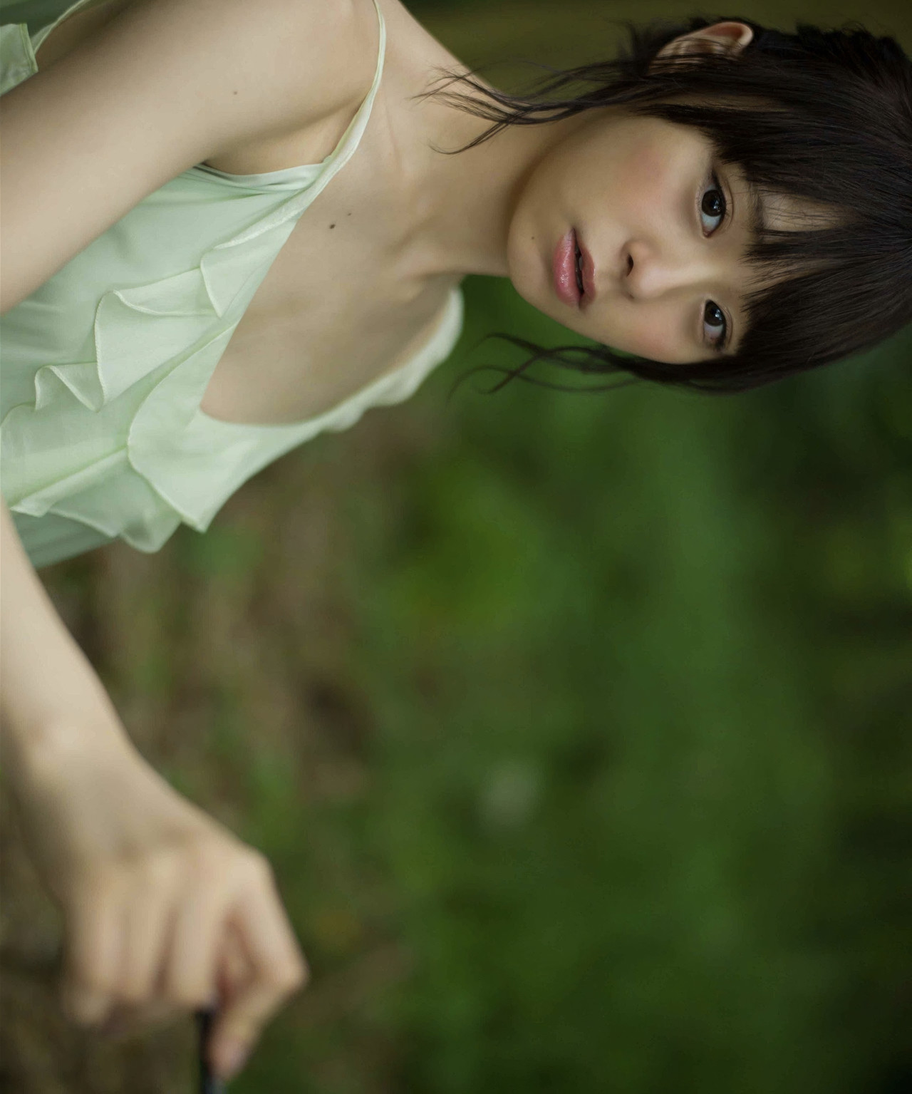 Rena Sato 佐藤麗奈, 週プレ Photo Book 「不思議の国のさとれな」 Set.04