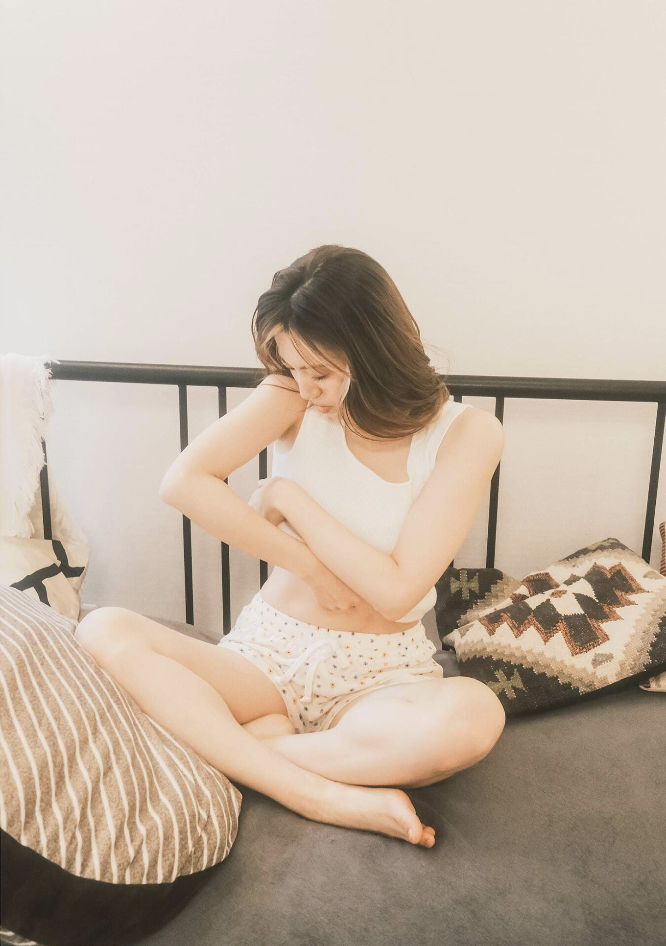 Misa Honma 本間ミサ, 写真集 「ニューヒロイン」 Set.01