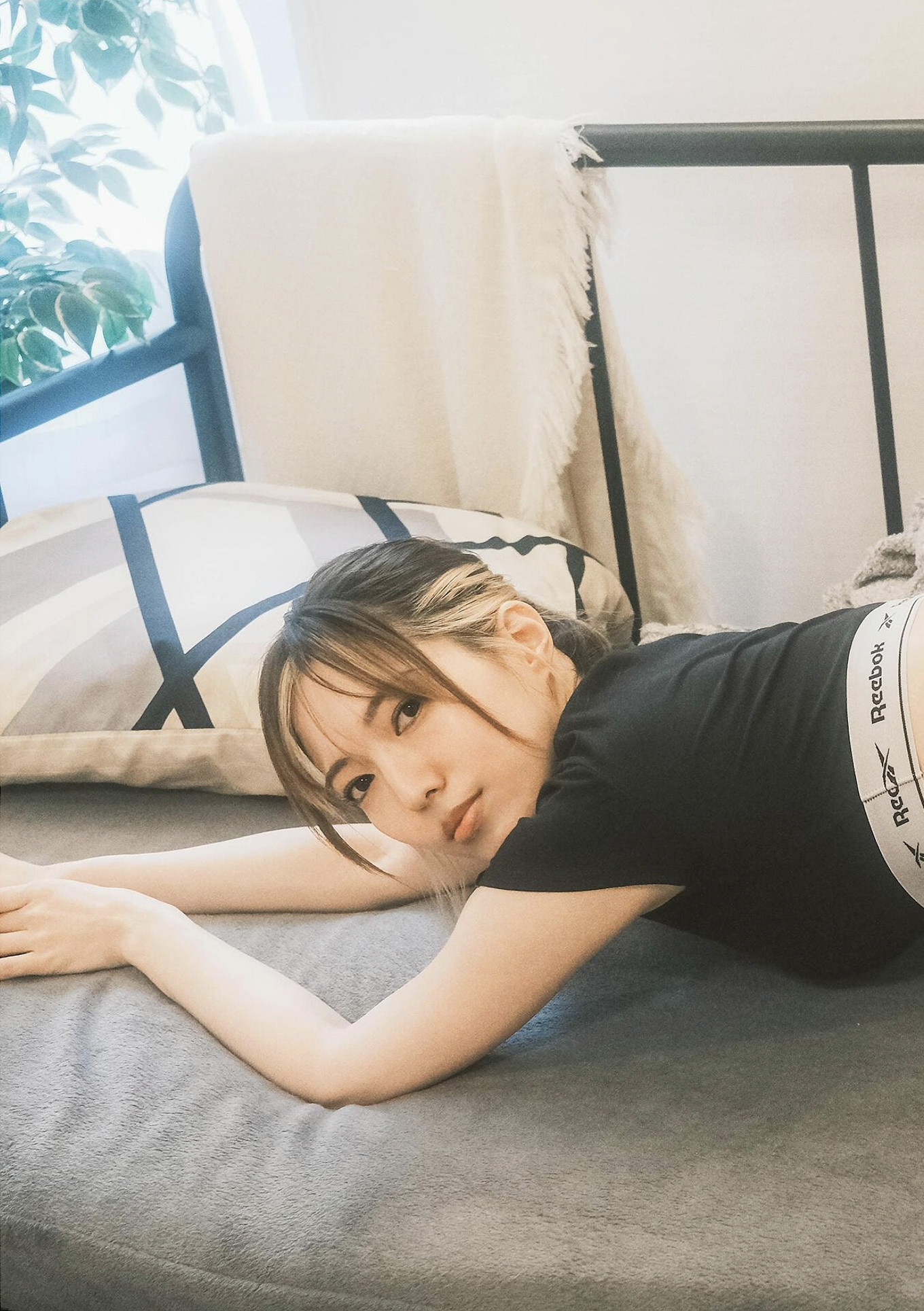Misa Honma 本間ミサ, 写真集 「ニューヒロイン」 Set.02