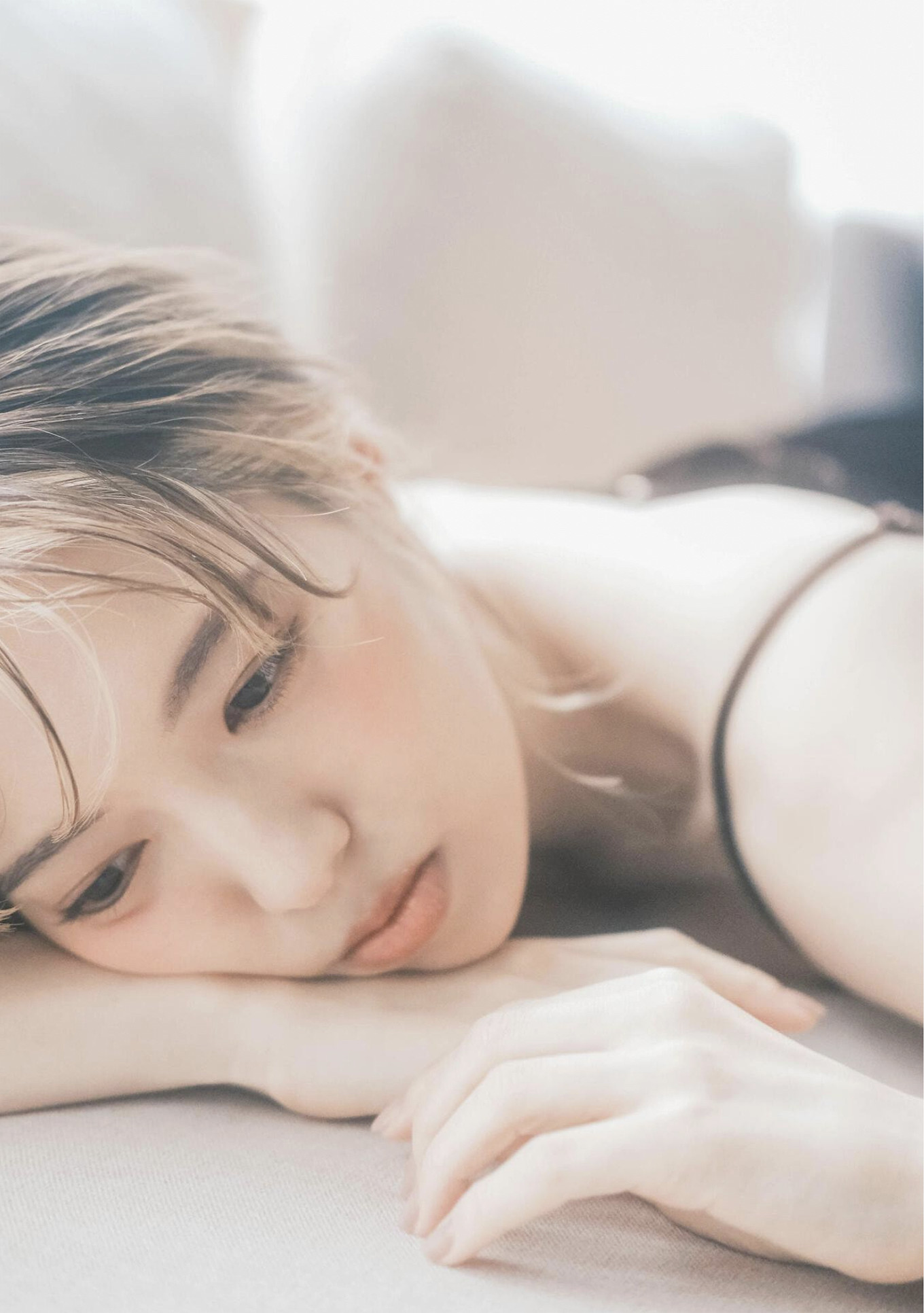 Misa Honma 本間ミサ, 写真集 「ニューヒロイン」 Set.03
