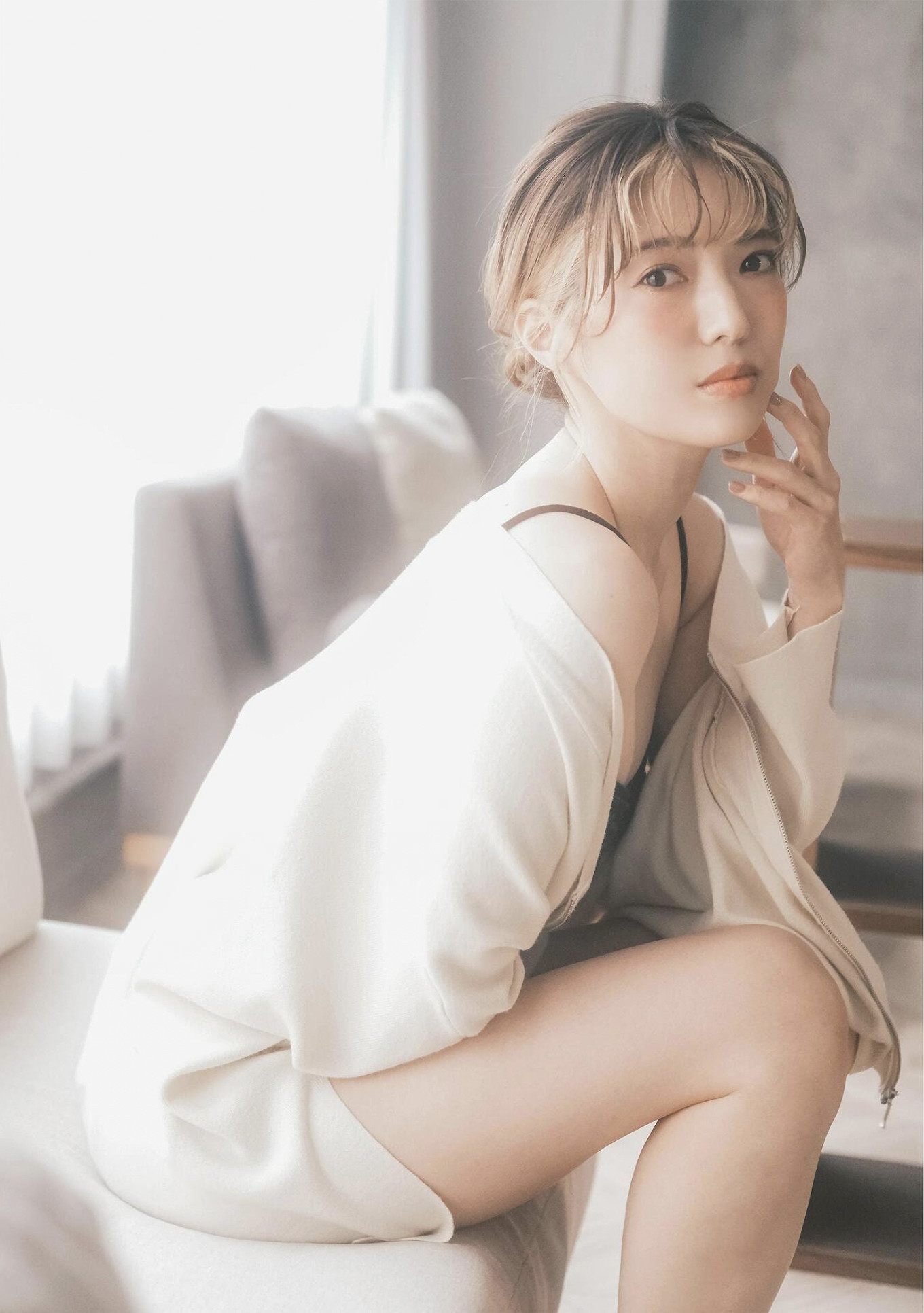 Misa Honma 本間ミサ, 写真集 「ニューヒロイン」 Set.03