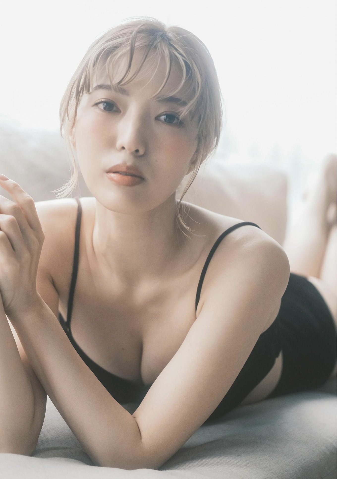 Misa Honma 本間ミサ, 写真集 「ニューヒロイン」 Set.03