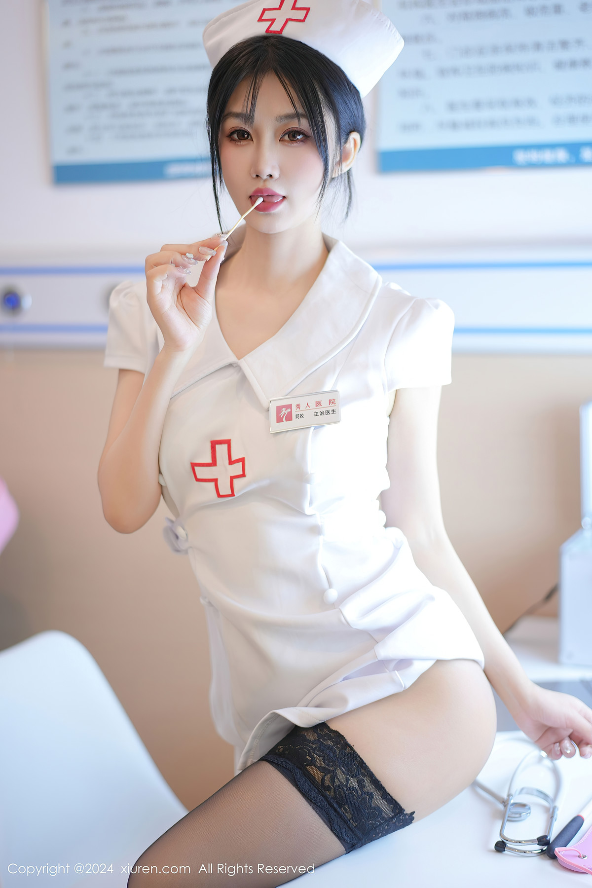 XiuRen秀人网 No.8512 laura阿姣