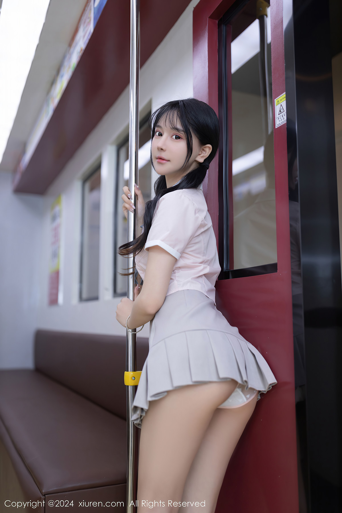 XiuRen秀人网 No.8515 幼幼Yoyo