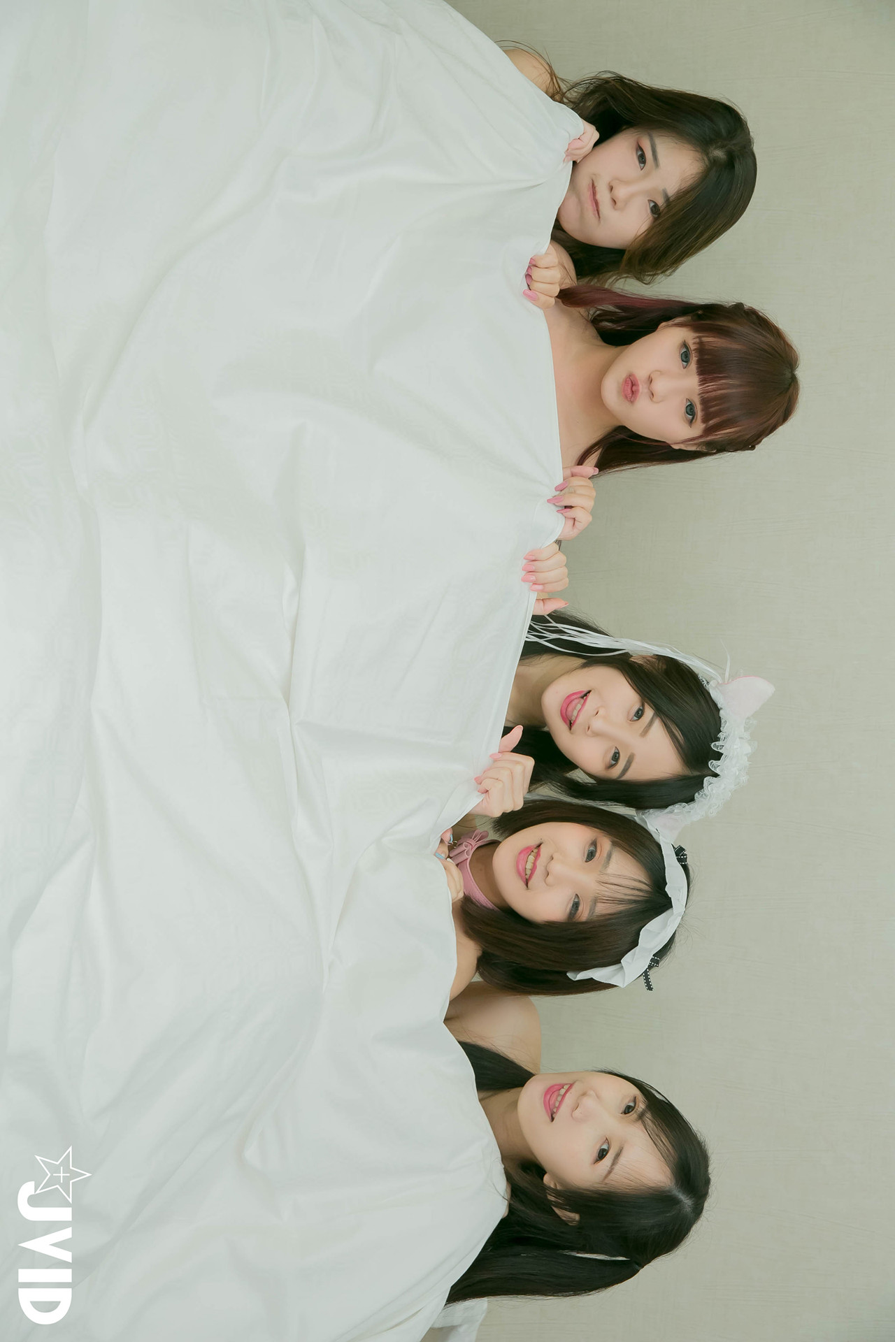 JVID 最狂色气 5人小姐姐厨师 淫乱满点 围炉后的淫春梦幻点心上菜 Set.04