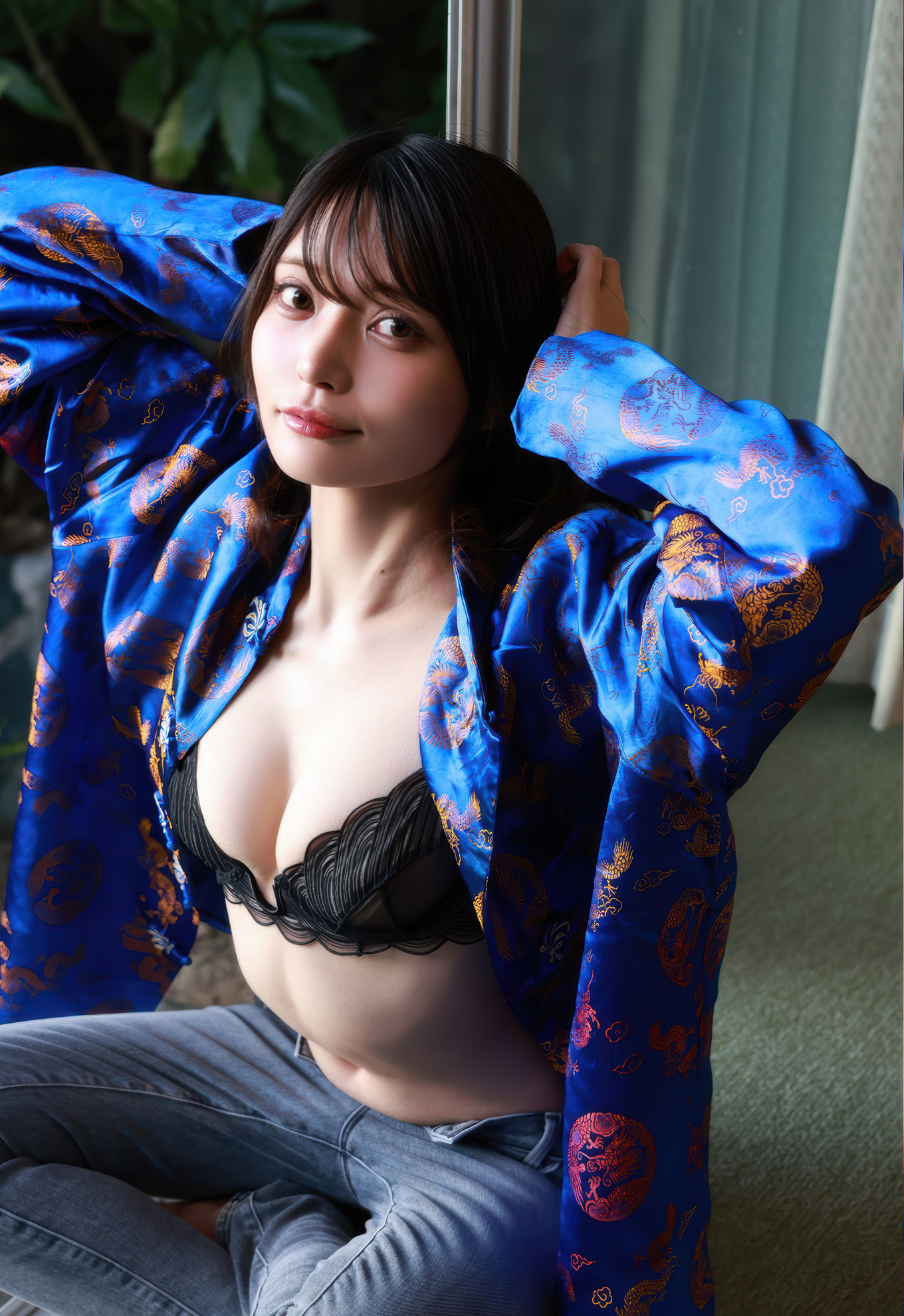 Sayaka Nitori 似鳥沙也加, 旬撮ガール Vol.4 振り向けばインスタ女王