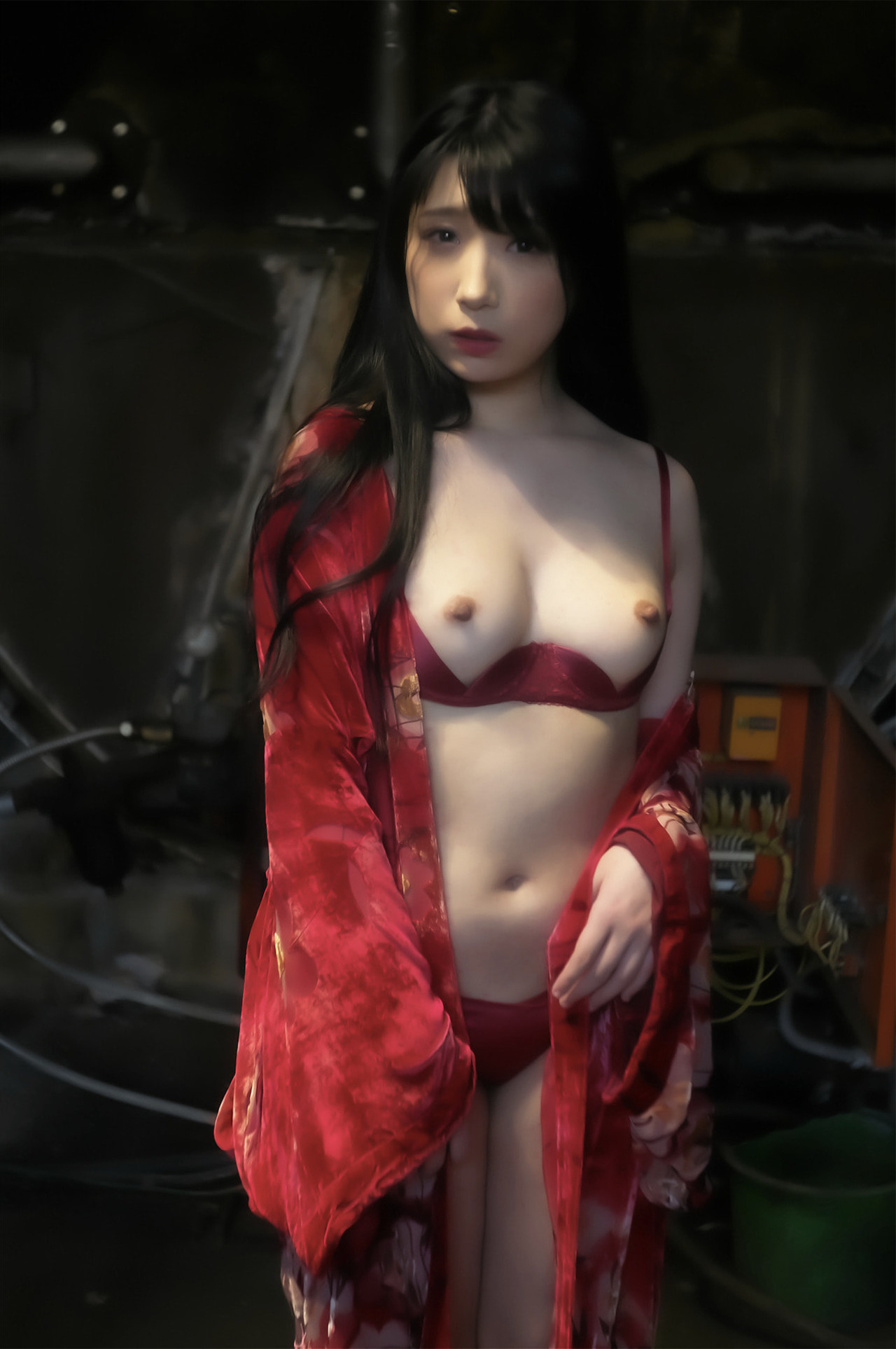 Mihina Nagai みひな, ヌード写真集 「雛~あの夏、儚げで可憐な君と~」 Set.04