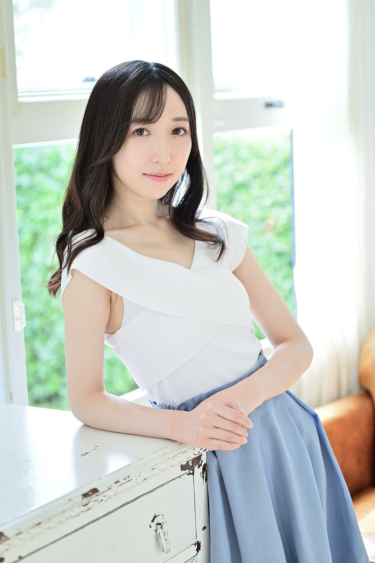 Kyoka Yasuhara 泰原京香, 写真集 「外資系美人OL」 Set.01