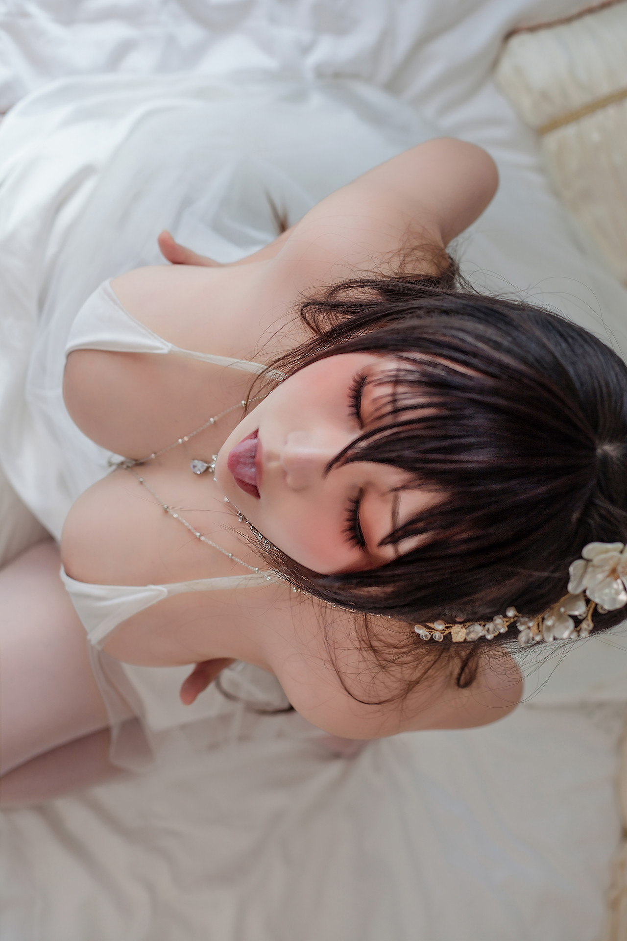 Cosplay KANEKO咔喵 – 大凤花嫁 2.0
