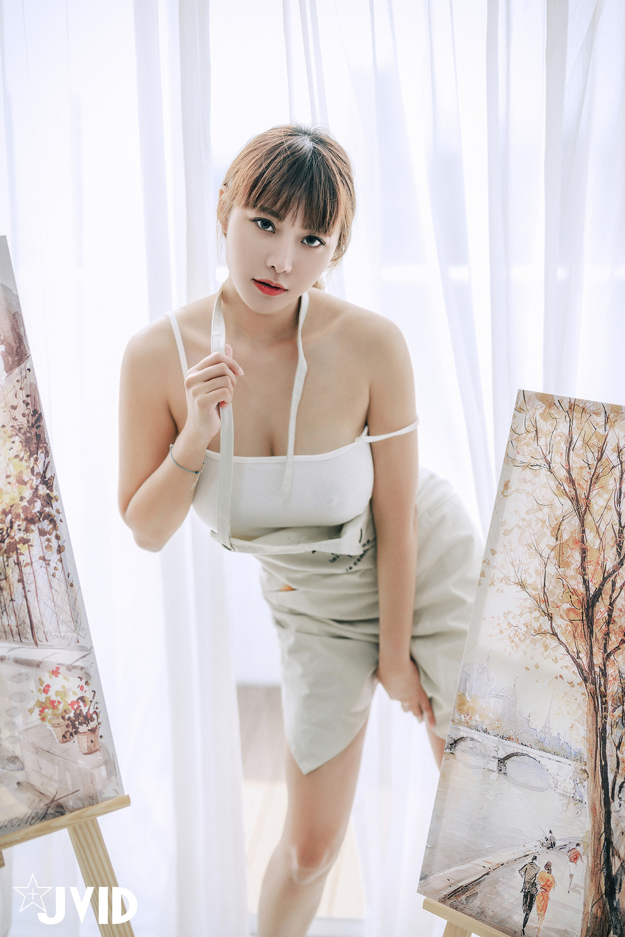 JVID Lele 乐乐 – 热爱榨精的漫画家-艺术家-生日限定尺度 Set.01