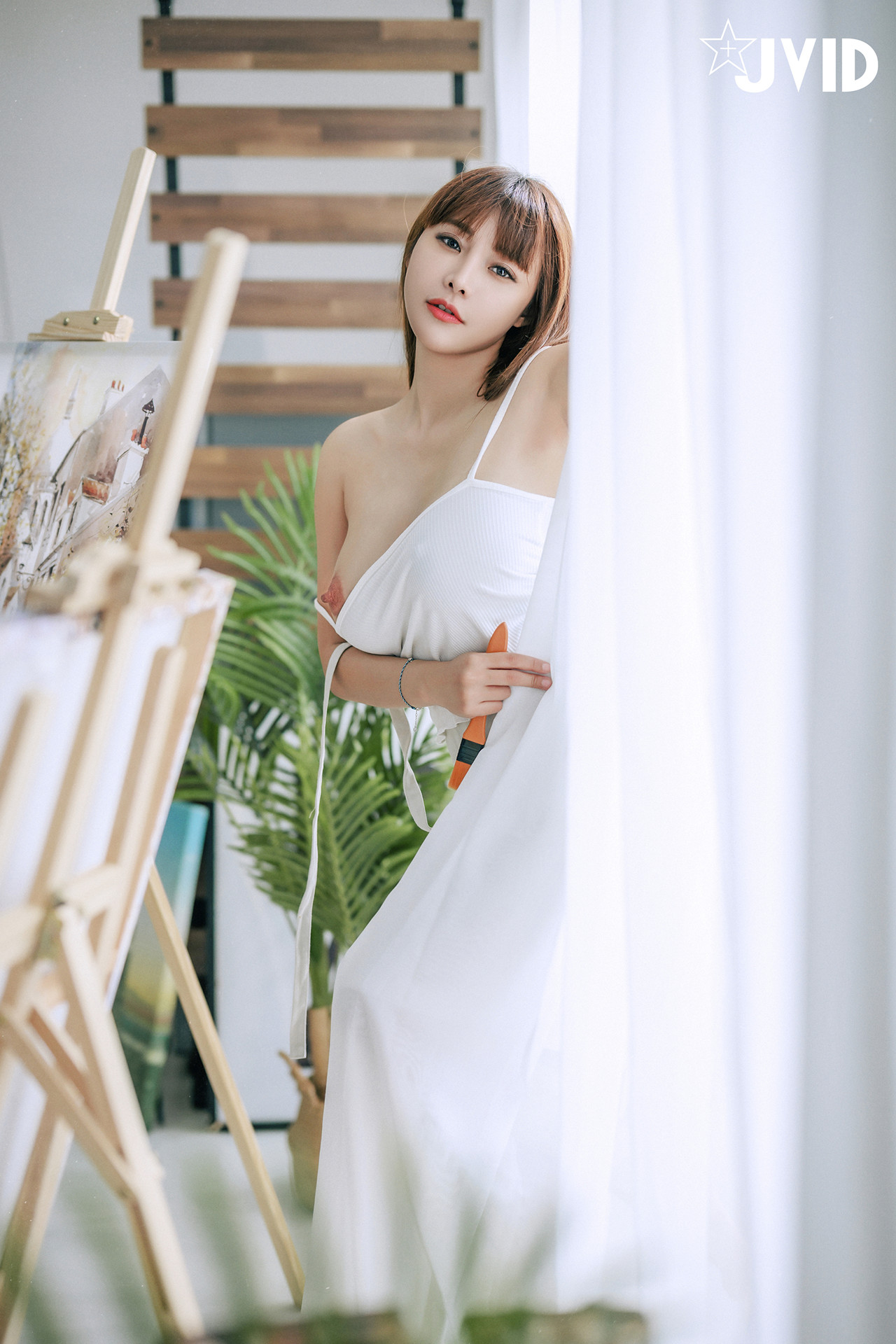 JVID Lele 乐乐 – 热爱榨精的漫画家-艺术家-生日限定尺度 Set.01