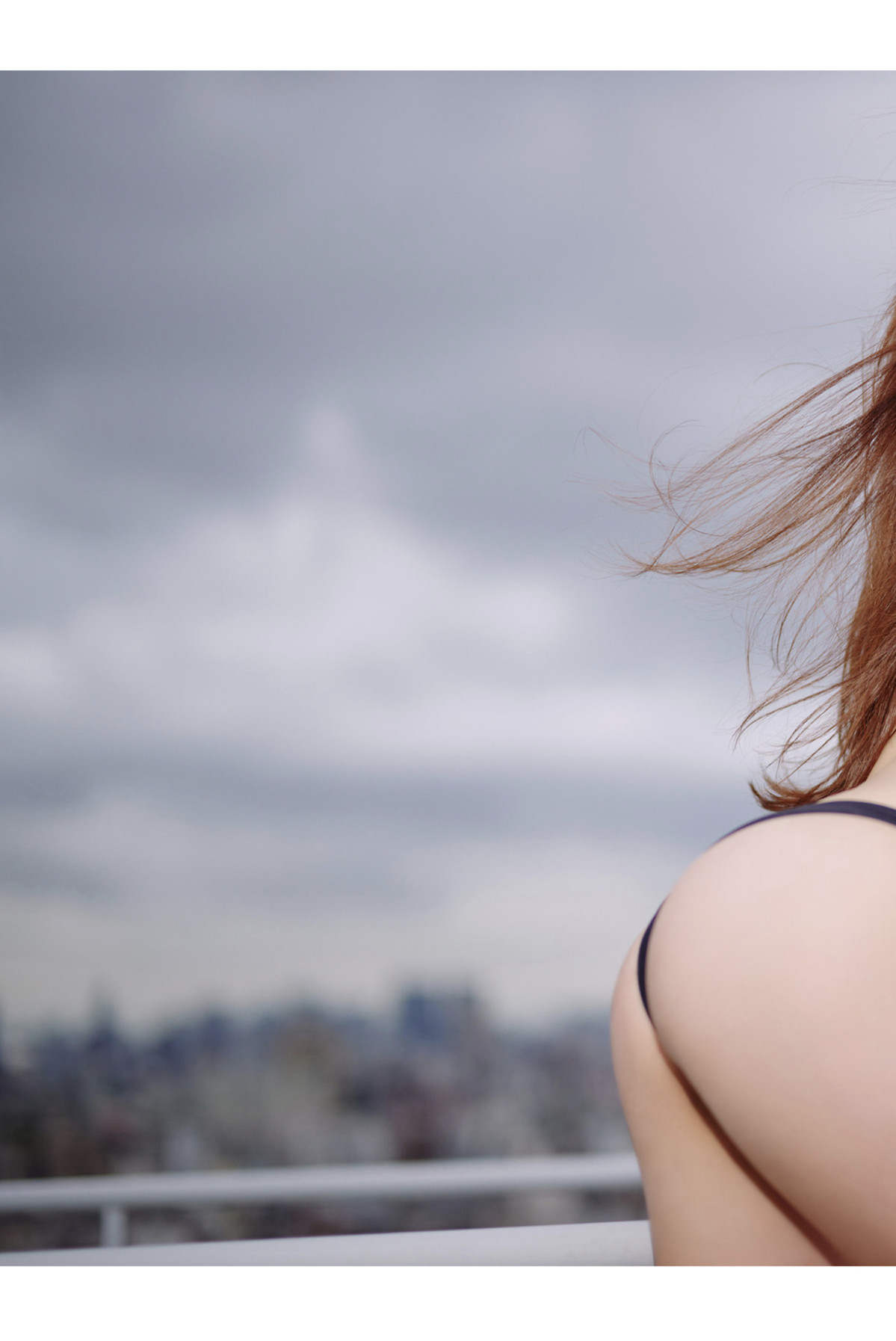 Tomomi Morisaki 森咲智美, 週刊ポストデジタル写真集 『500万人のおっぱい』 Set.01