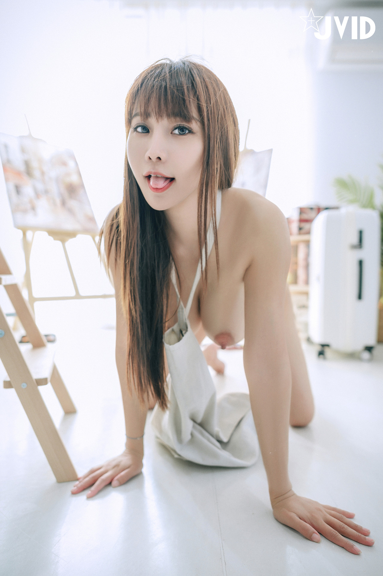 JVID Lele 乐乐 – 热爱榨精的漫画家-艺术家-生日限定尺度 Set.02