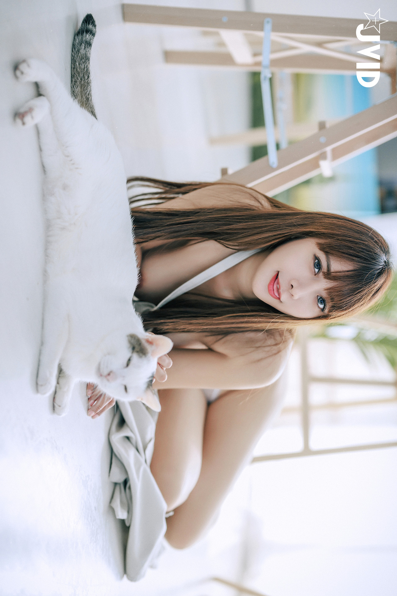 JVID Lele 乐乐 – 热爱榨精的漫画家-艺术家-生日限定尺度 Set.02