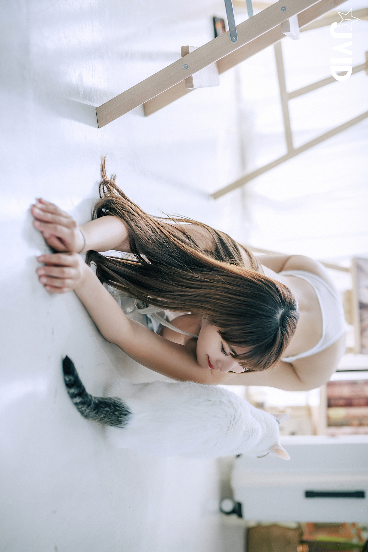 JVID Lele 乐乐 – 热爱榨精的漫画家-艺术家-生日限定尺度 Set.02