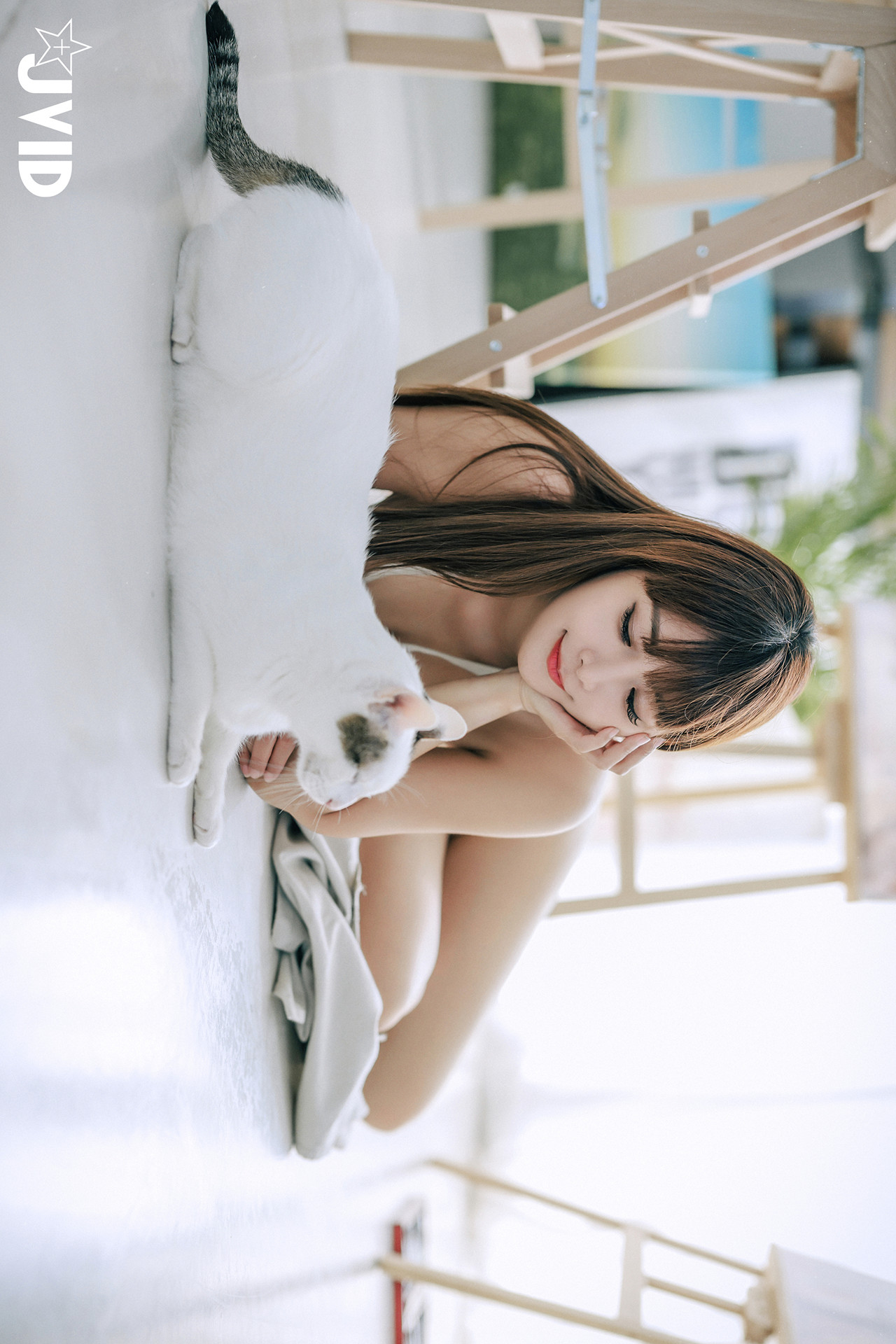 JVID Lele 乐乐 – 热爱榨精的漫画家-艺术家-生日限定尺度 Set.02