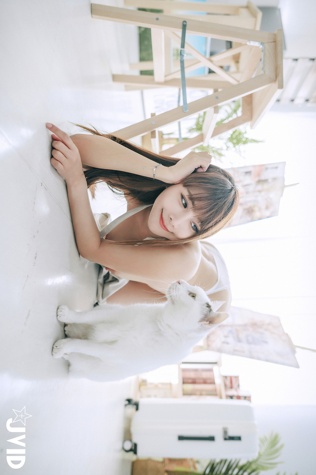 JVID Lele 乐乐 – 热爱榨精的漫画家-艺术家-生日限定尺度 Set.02