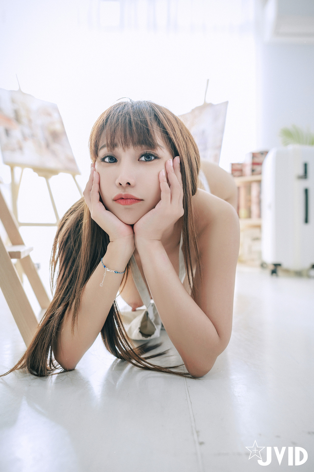 JVID Lele 乐乐 – 热爱榨精的漫画家-艺术家-生日限定尺度 Set.02