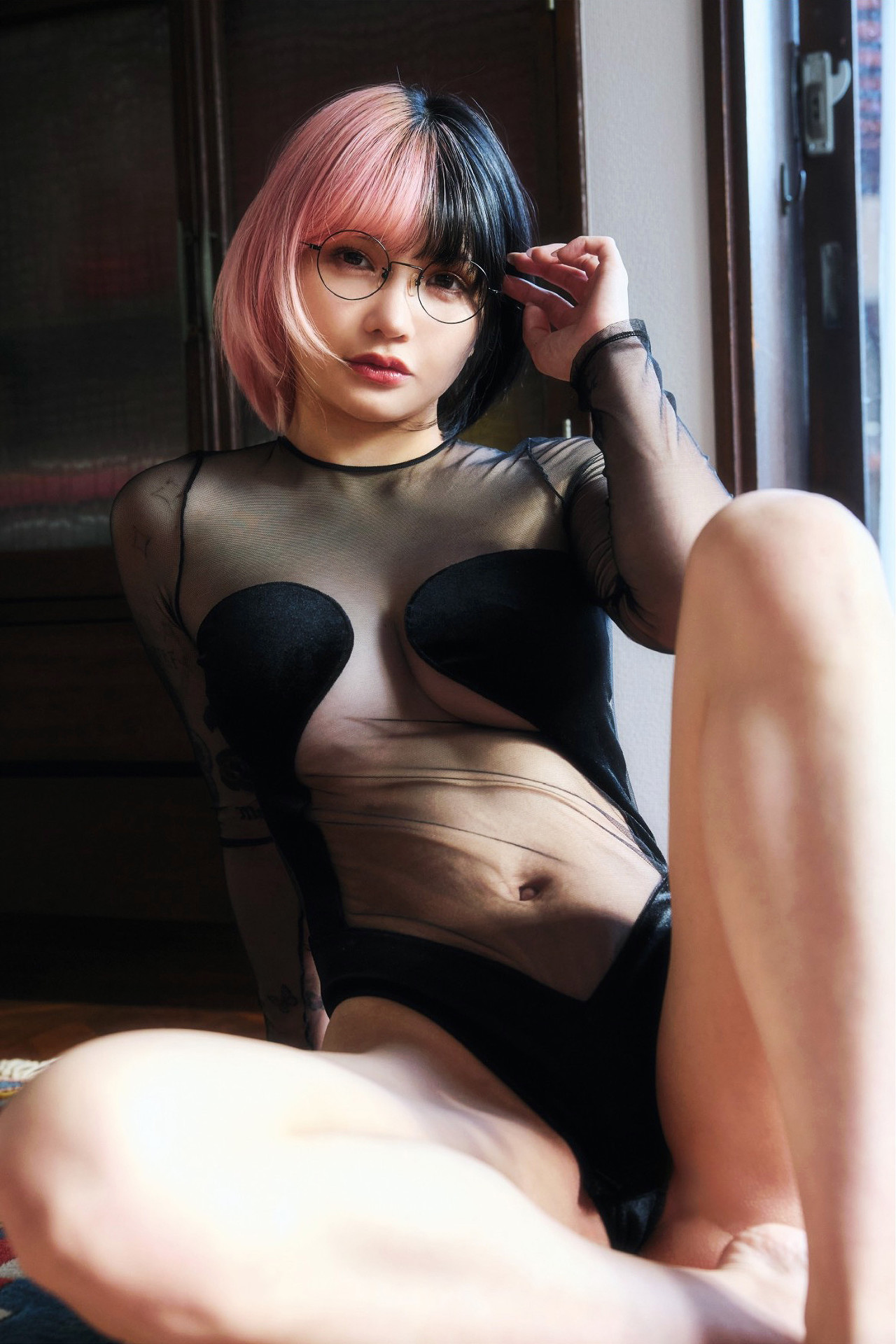 Chukimeroday ちゅきめろでぃ, グラビア写真館SPECIAL 「ちゅきになる、カラダ」