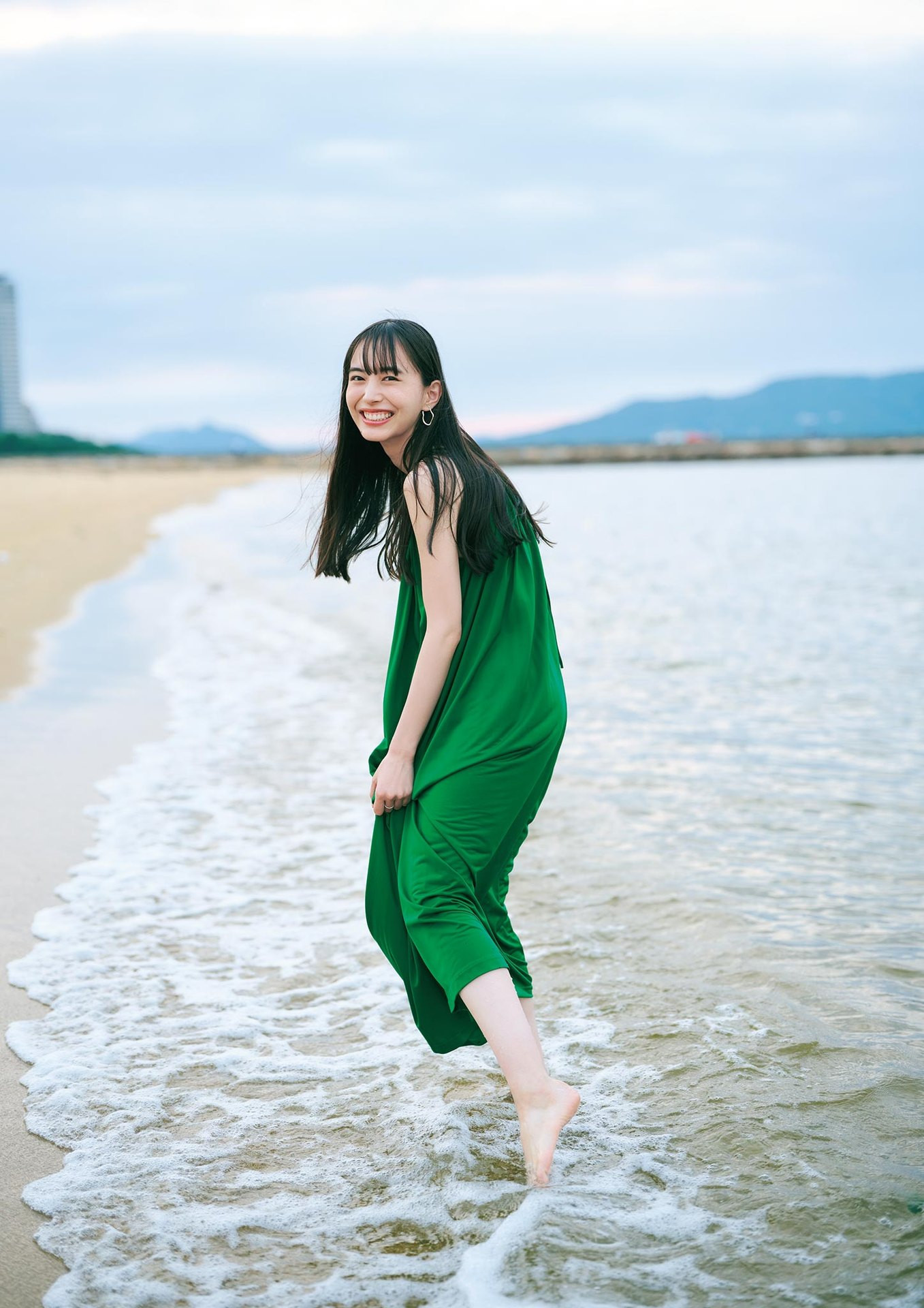 Hiroe Igeta 井桁弘恵, 写真集 「つかのま」 Set.01