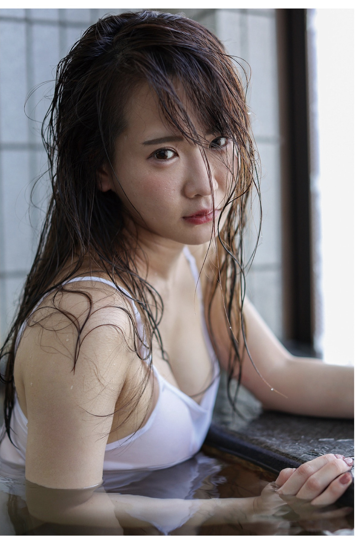 Narumi Hirose 広瀬なるみ, ヌード写真集 『風に包まれて』 Set.01