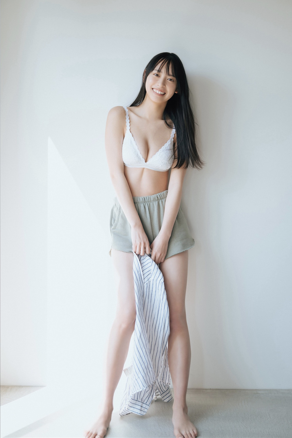 Riko Otsuki 大槻りこ, FLASHデジタル写真集 『朝陽と…』 Set.01