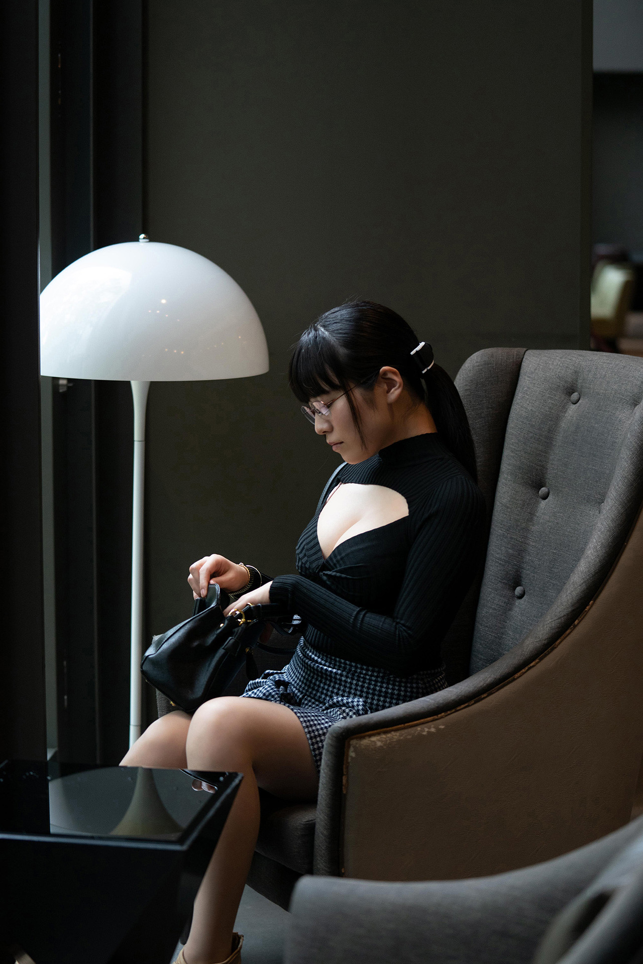 Umi Shinonome 東雲うみ, FLASHデジタル写真集 『密会』 Set.01