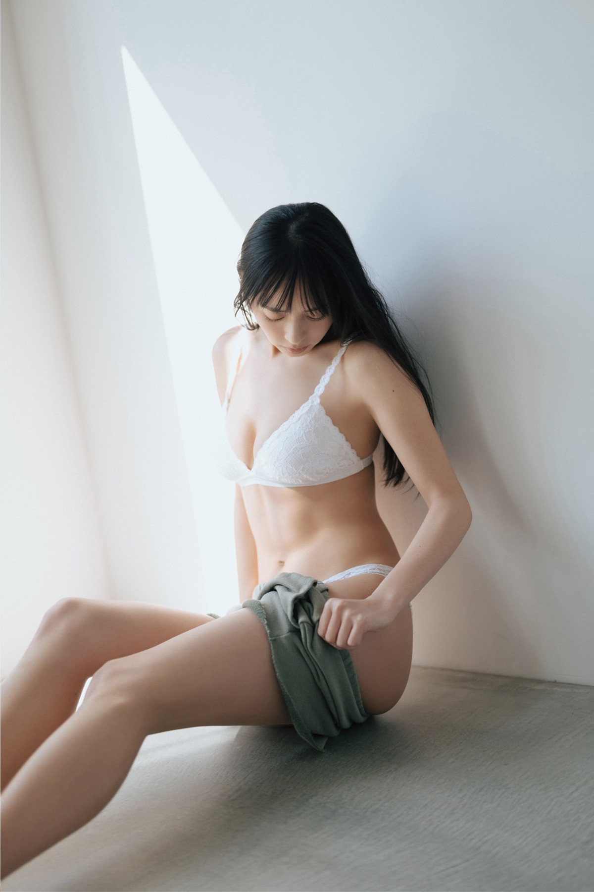 Riko Otsuki 大槻りこ, FLASHデジタル写真集 『朝陽と…』 Set.01