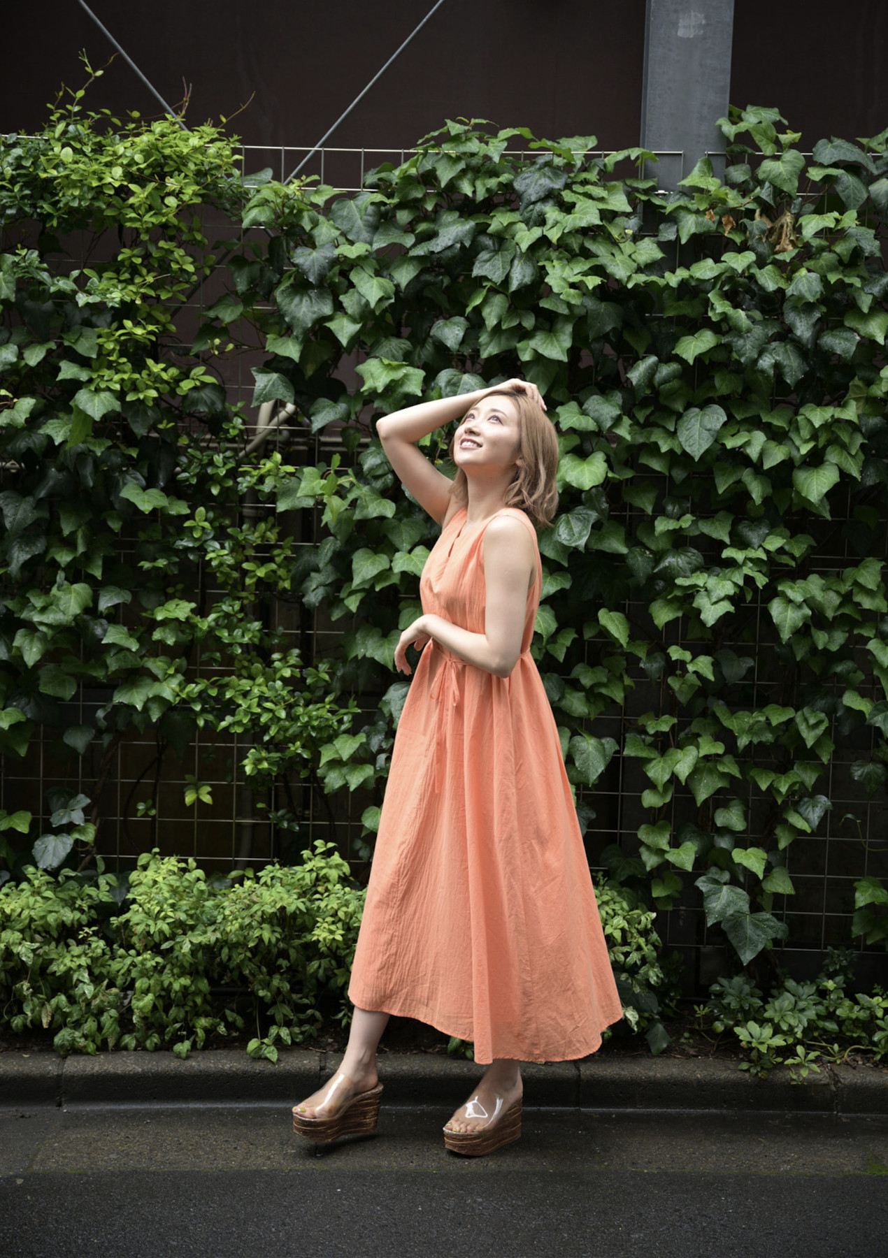 Anna Kami 加美杏奈, 週刊現代デジタル写真集 「隣の部屋の美脚お姉さん プレミアムヌードシリーズ」 Set.01