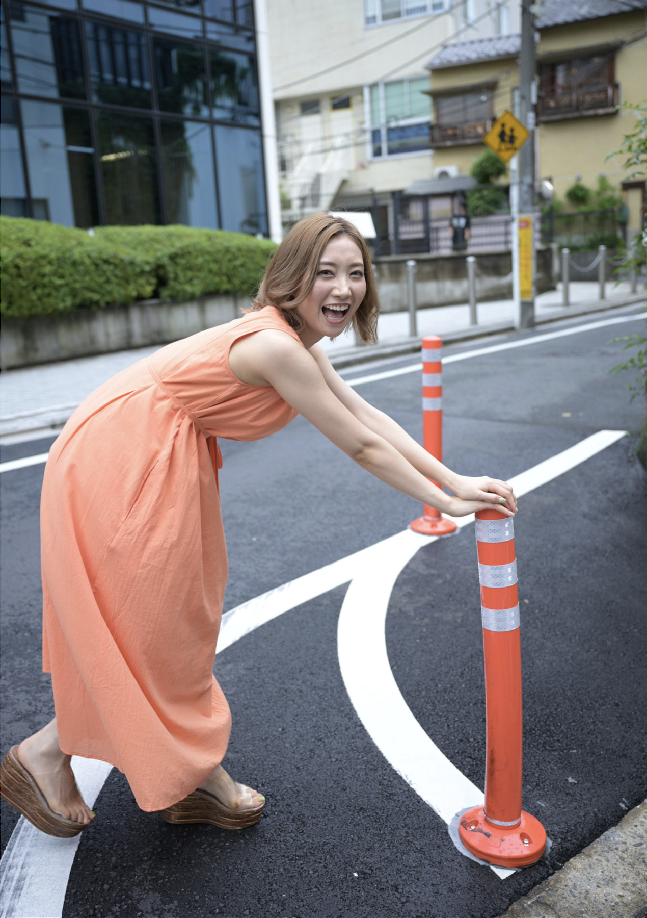 Anna Kami 加美杏奈, 週刊現代デジタル写真集 「隣の部屋の美脚お姉さん プレミアムヌードシリーズ」 Set.01