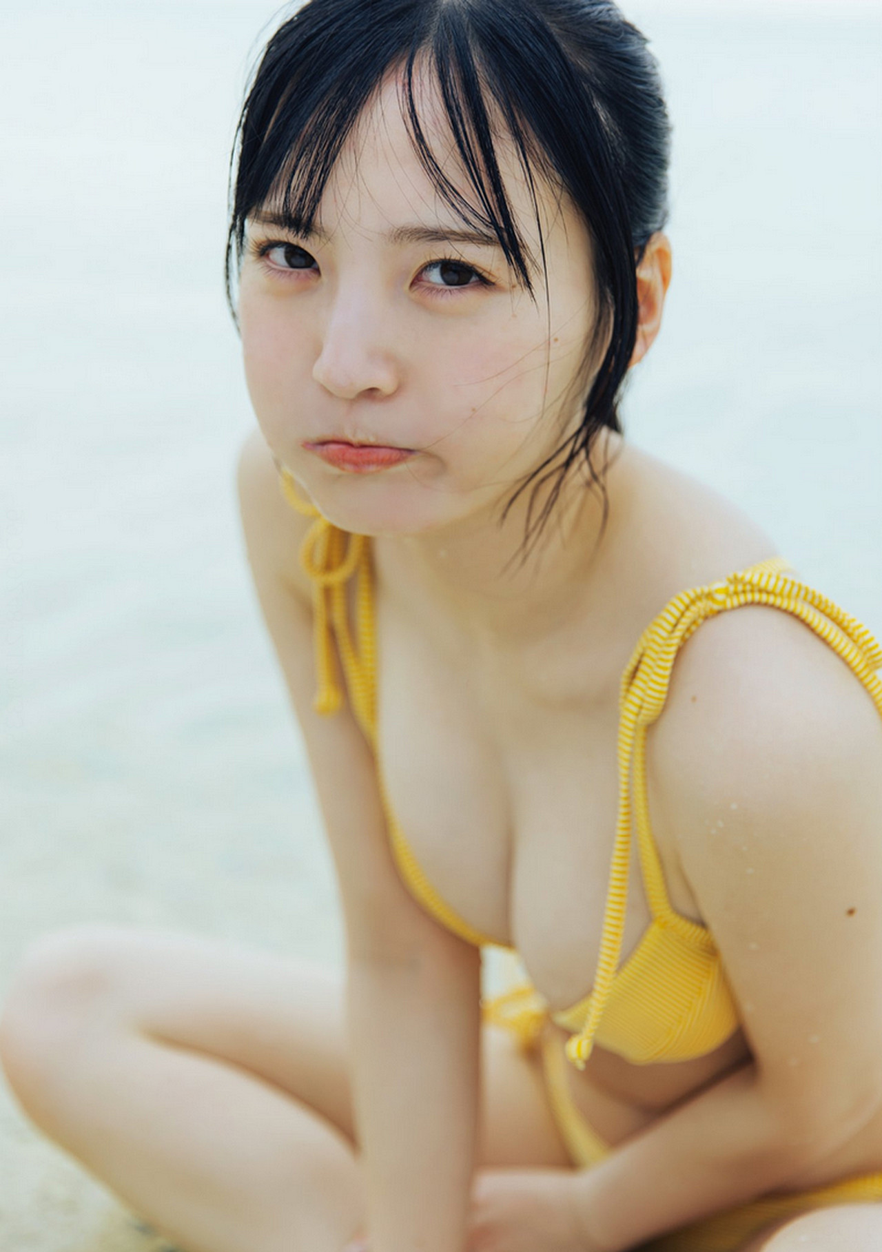 Yura Yura 由良ゆら, ファースト写真集 『ゆらドキッ!』 Set.01