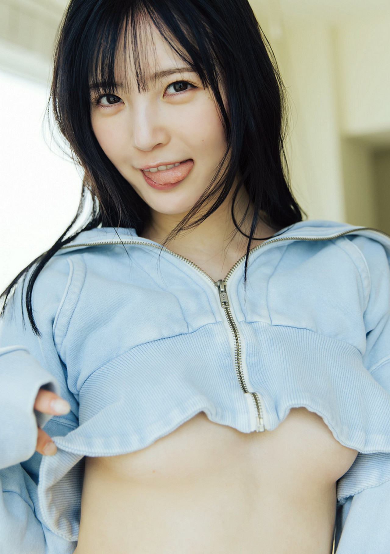 Yura Yura 由良ゆら, ファースト写真集 『ゆらドキッ!』 Set.01