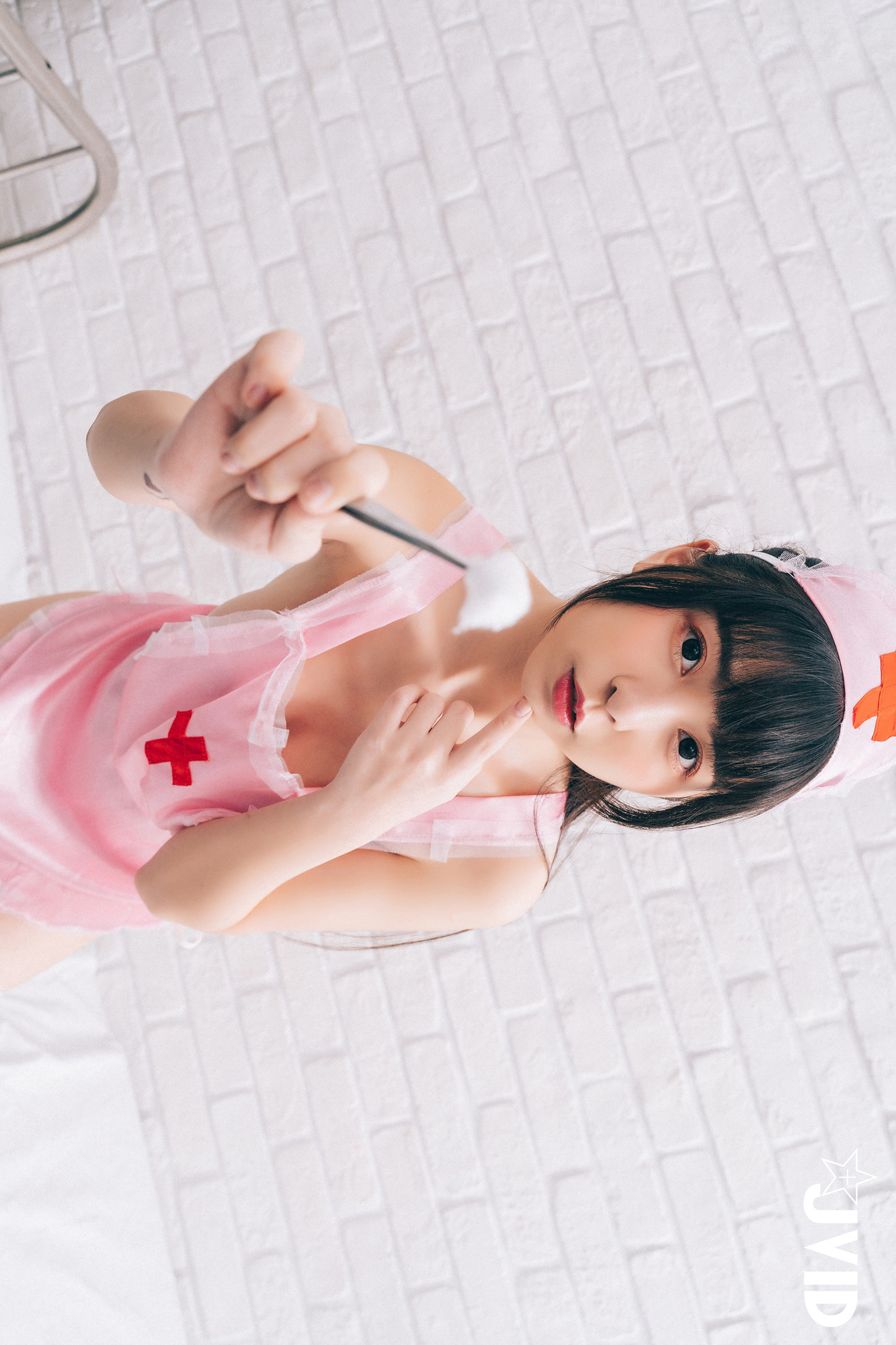 JVID 月台尼Tiny – 讓情色巨乳護士用女上位幫你搖出來吧