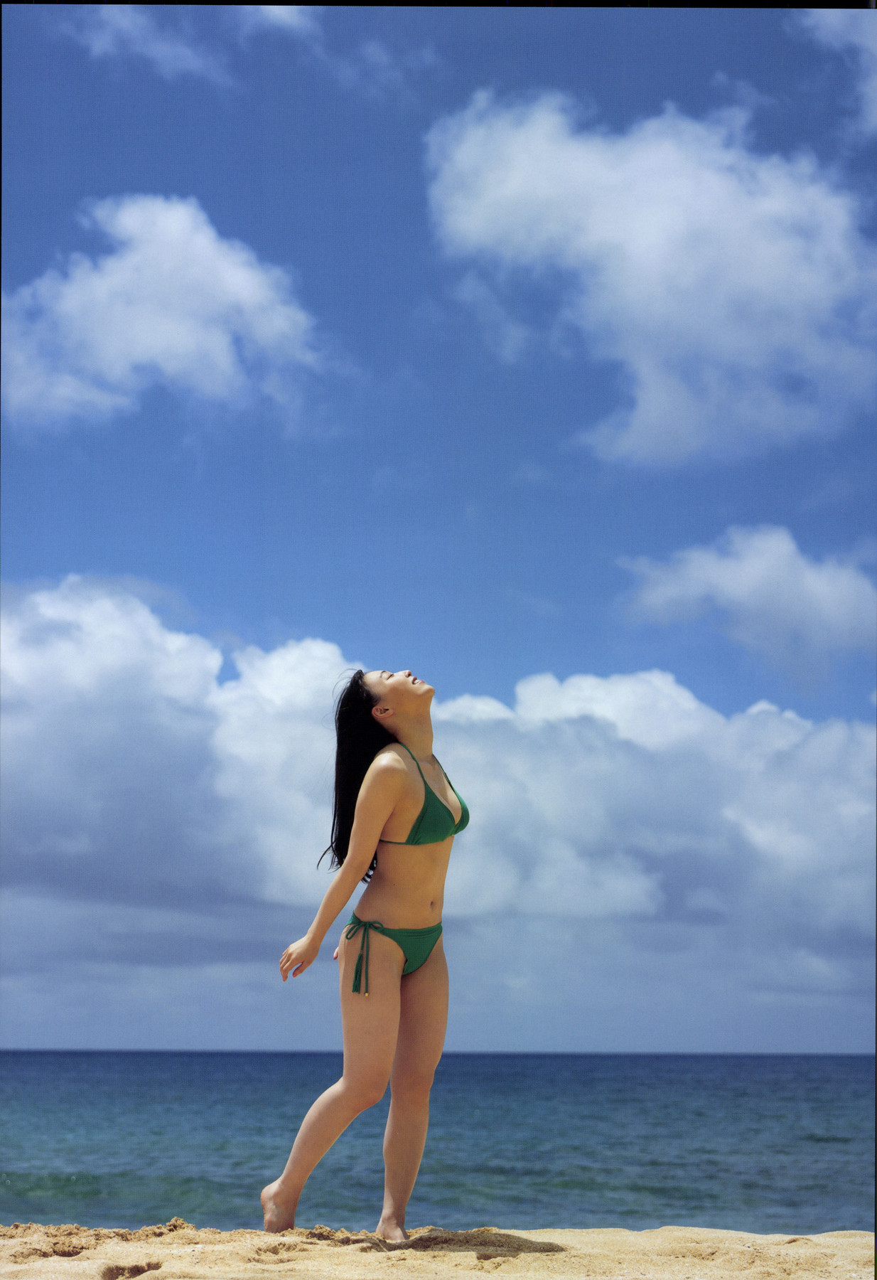 Mizuki Fukumura 譜久村聖, 写真集 「Last Scene」 Set.01