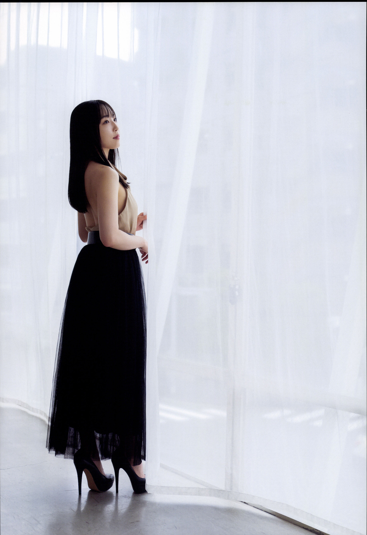 Mizuki Fukumura 譜久村聖, 写真集 「Last Scene」 Set.01