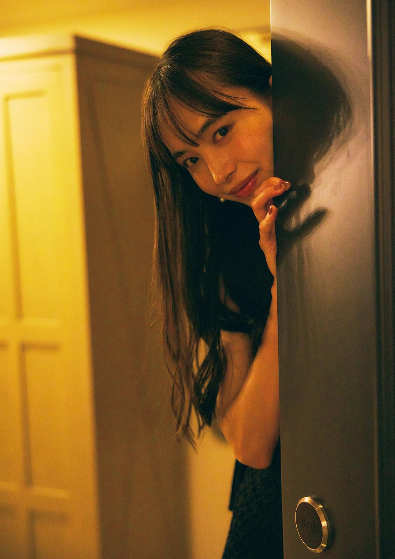Hiroe Igeta 井桁弘恵, 写真集 「つかのま」 Set.03