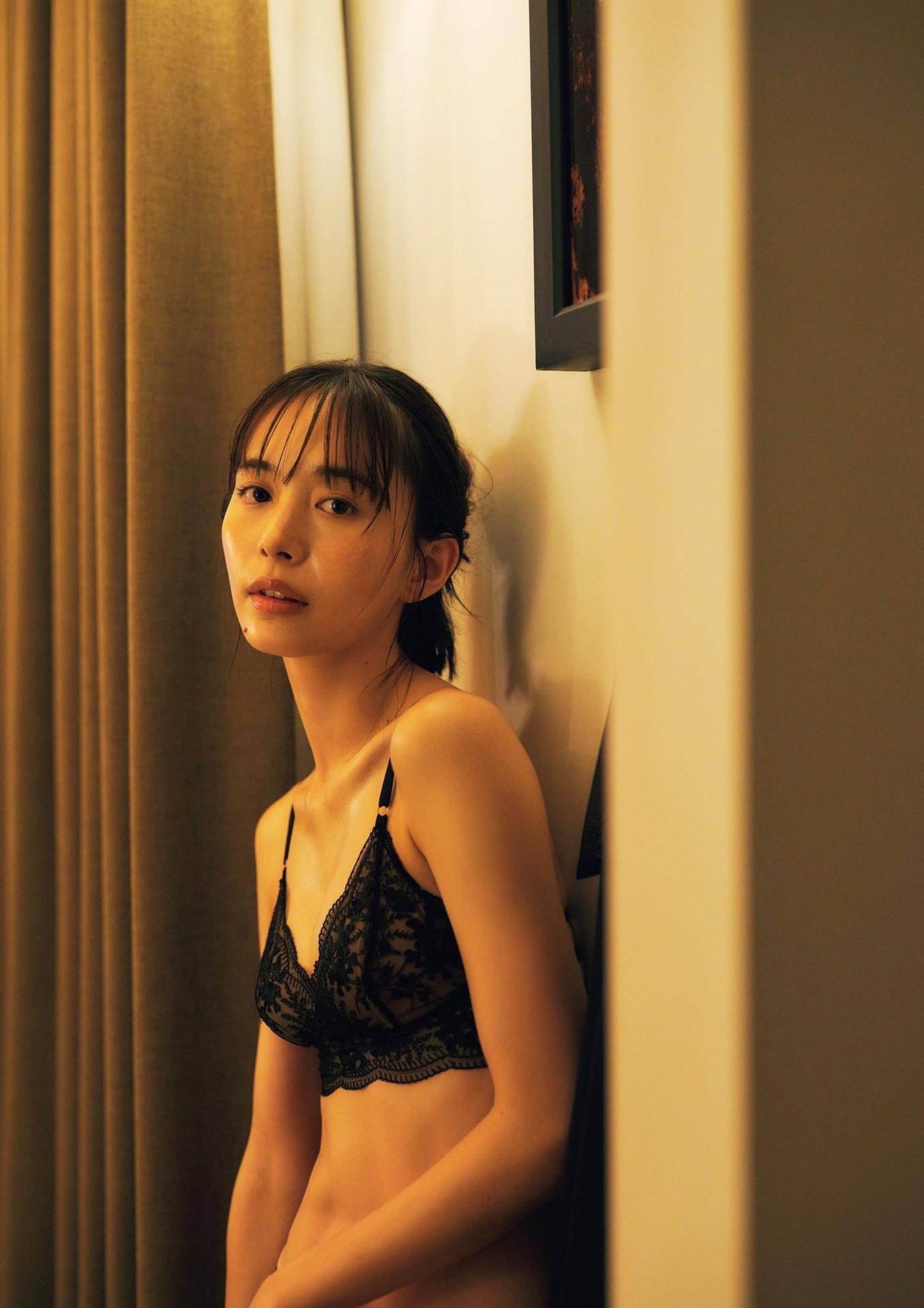 Hiroe Igeta 井桁弘恵, 写真集 「つかのま」 Set.03