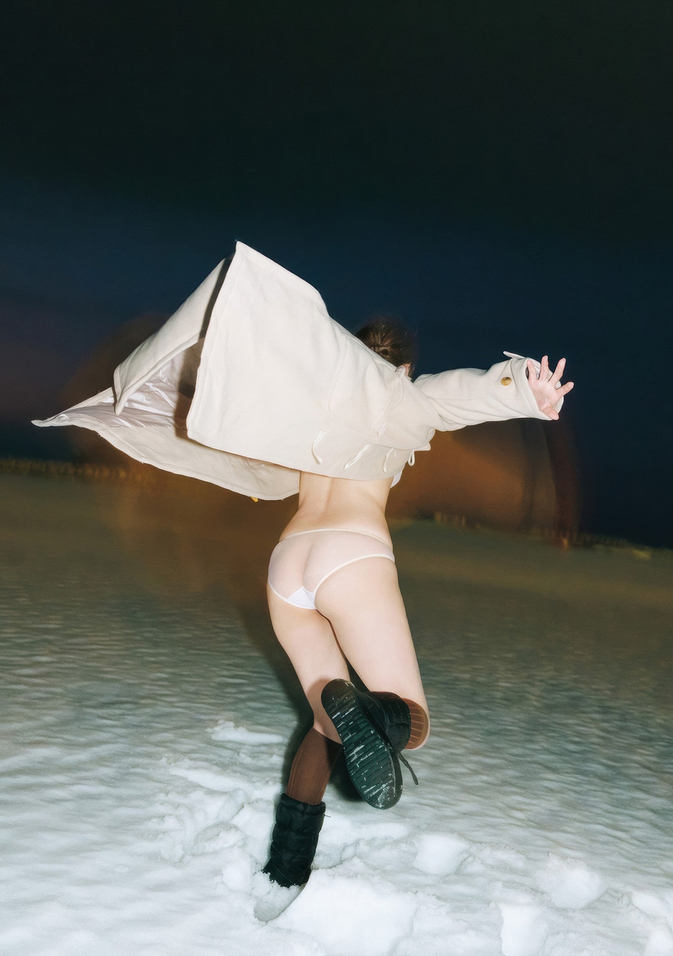 Himeka Araya 新谷姫加, ファースト写真集 「ひめかわいい。」 Set.01