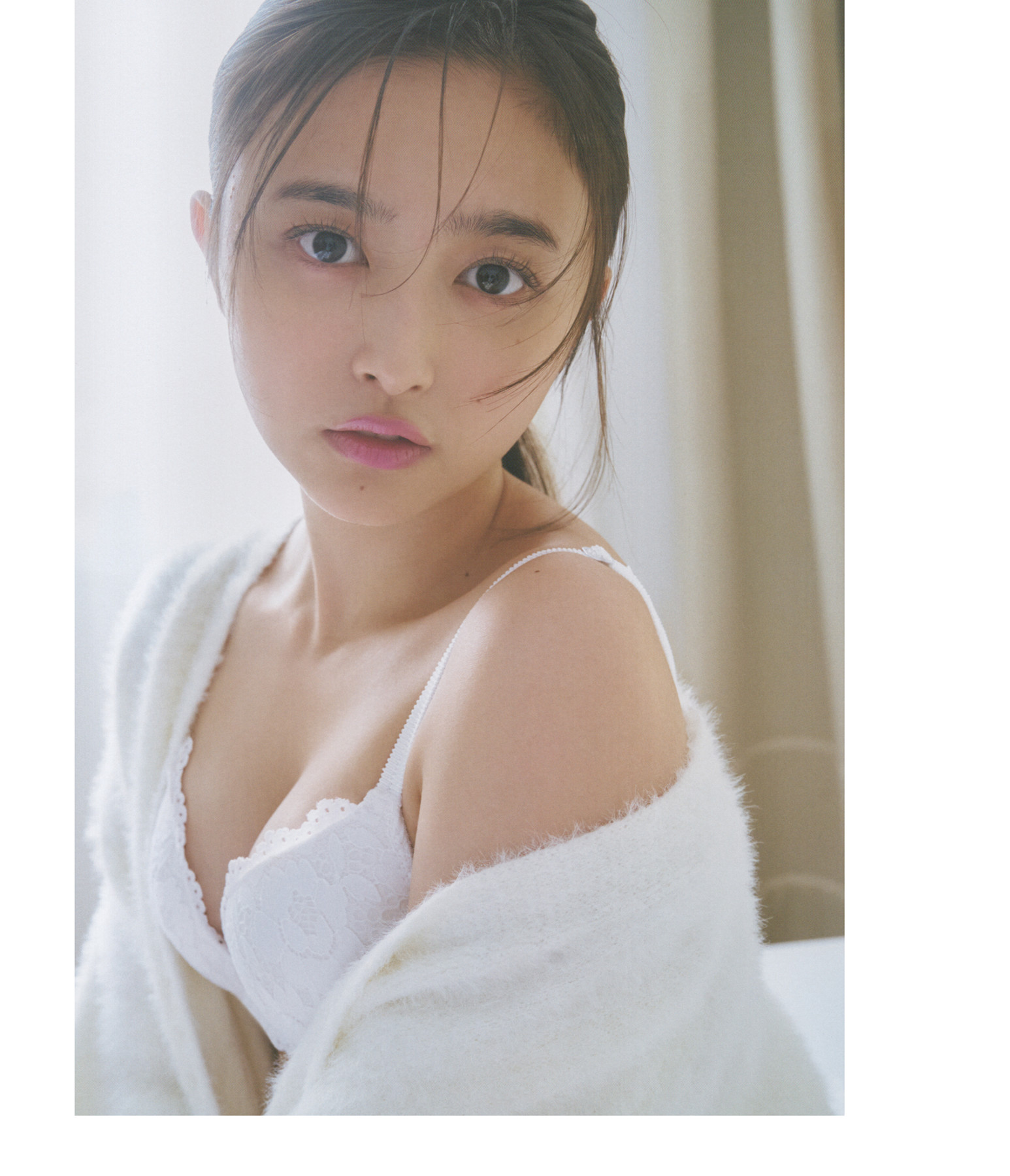 Nagi Inoue 井上和, 1st写真集 ～モノローグ～ Set.01