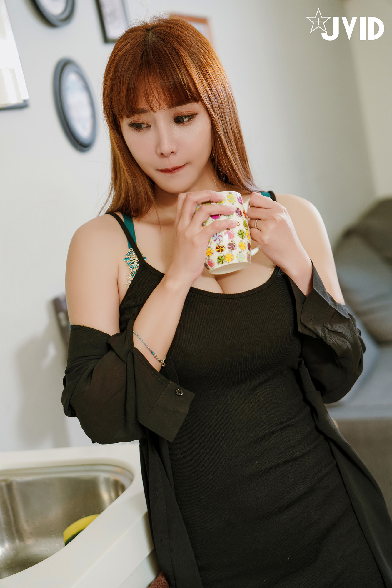 JVID 乐乐 – 部下之妻-NTR剧情-在下属面前强奸他老婆 Set.01