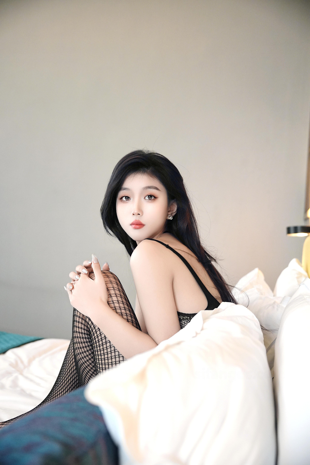 XiuRen Uncensored 江念鱼 – R18 秀人网车模 贴身渔网