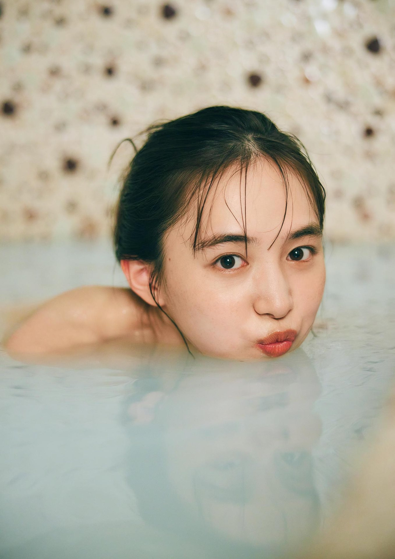 Hiroe Igeta 井桁弘恵, 写真集 「つかのま」 Set.04