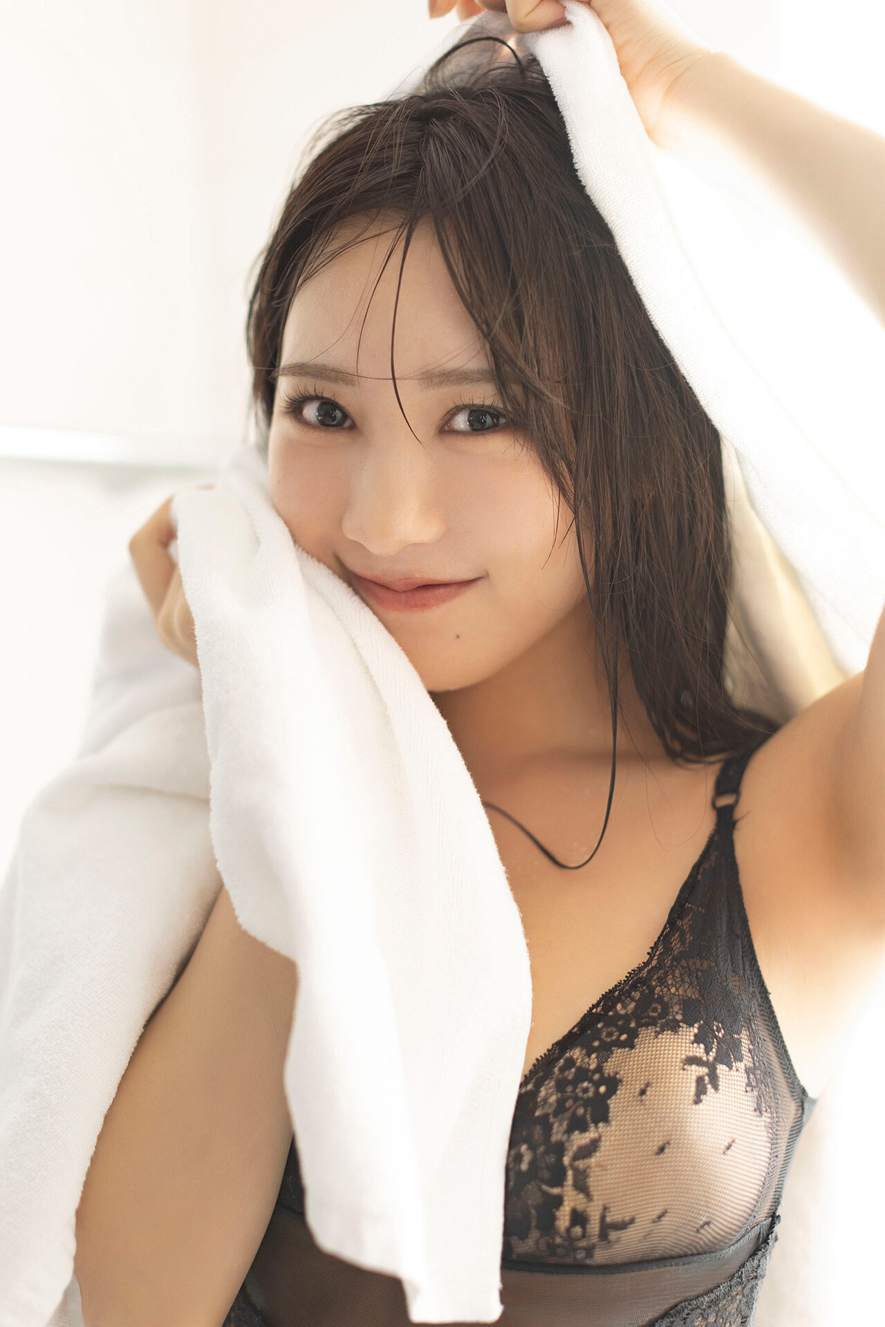 Sumire Yokono 横野すみれ, FLASHデジタル写真集 「どこ見てるの？」 Set.04