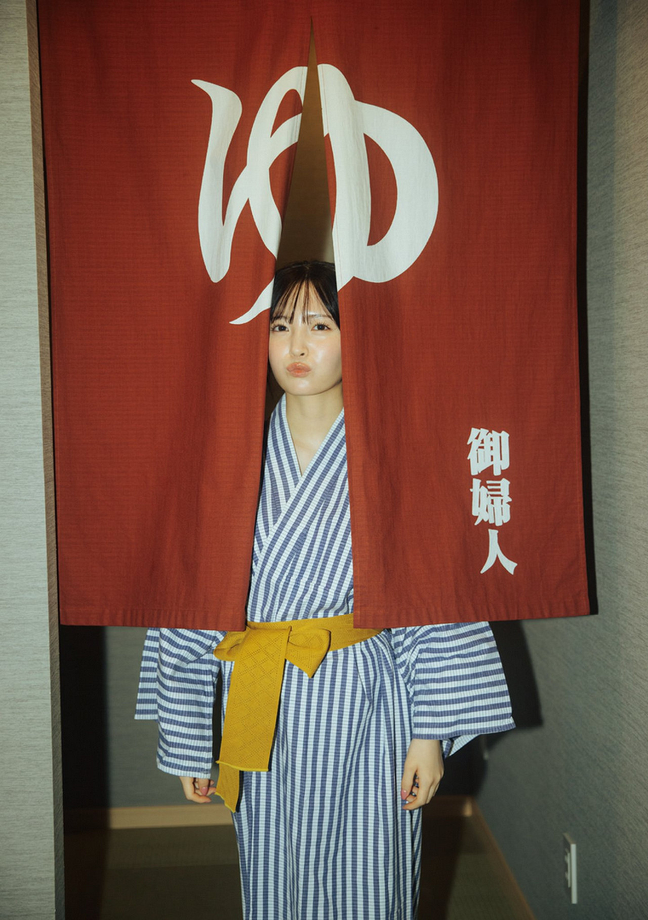 Yura Yura 由良ゆら, ファースト写真集 『ゆらドキッ!』 Set.04