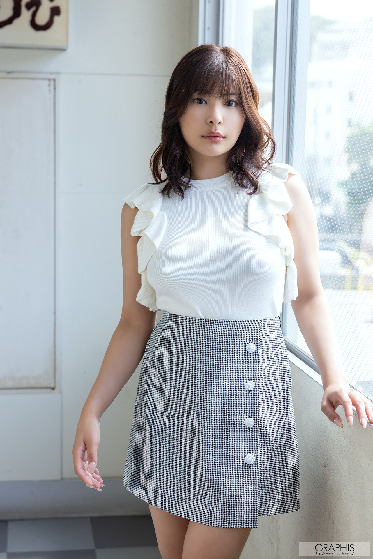 Hina Nitori 似鳥日菜, Graphis Limited Edition