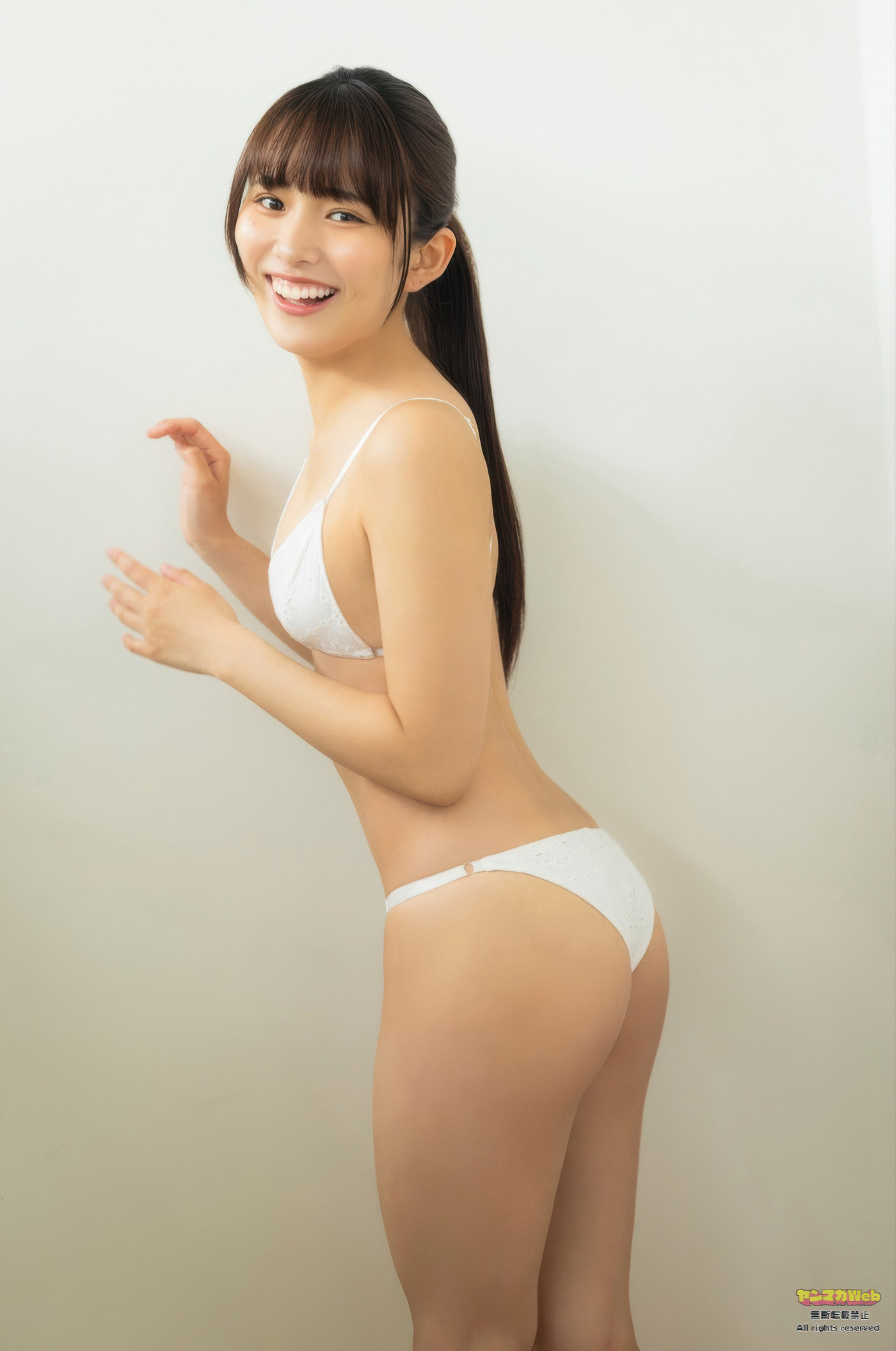 Moka Hibiya 日比谷萌甘, Young Magazine 2025 No.35 (ヤングマガジン 2025年35号)