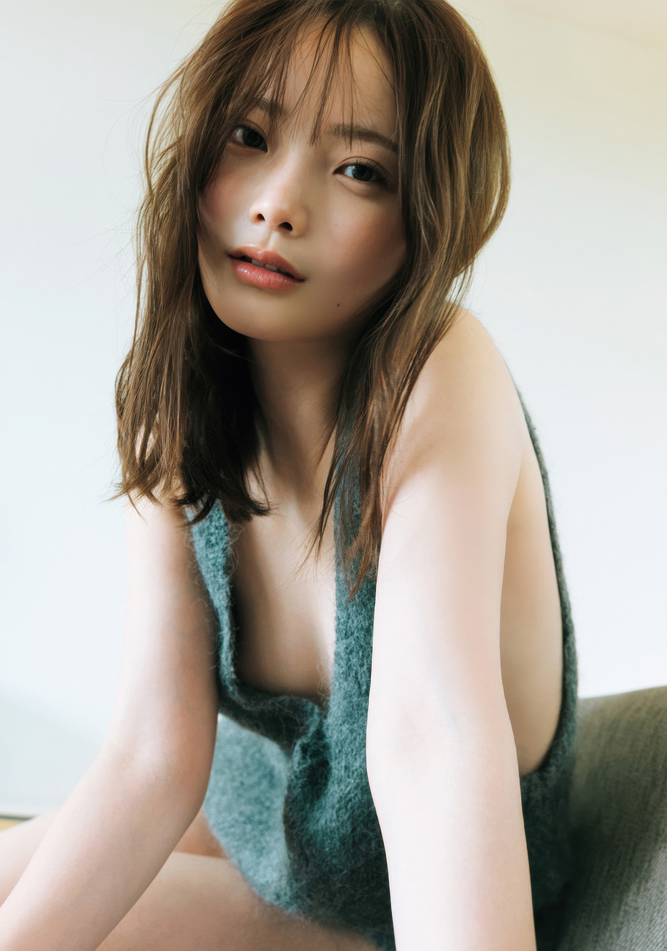 Himeka Araya 新谷姫加, ファースト写真集 「ひめかわいい。」 Set.03