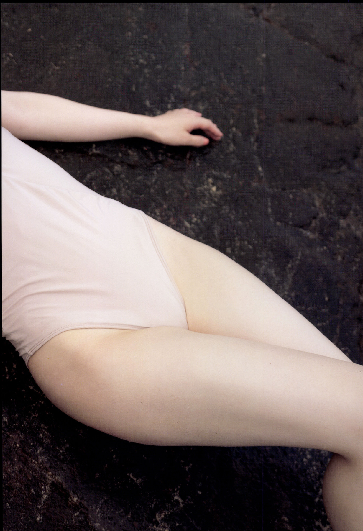 Mizuki Fukumura 譜久村聖, 写真集 「Last Scene」 Set.04